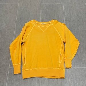 Mustard/gold boutique crewneck sweatshirt with pockets